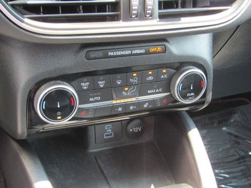 Certified 2022 Ford Escape SEL w/ SEL Stealth AWD Package image 25