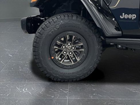 New 2025 Jeep Wrangler Unlimited Rubicon 392 image 41