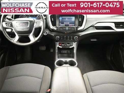 Used 2023 GMC Terrain SLE image 9