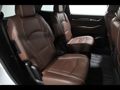 Used 2020 Buick Enclave Avenir w/ Avenir Technology Package image 21