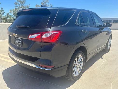 Used 2018 Chevrolet Equinox LS FWD image 5