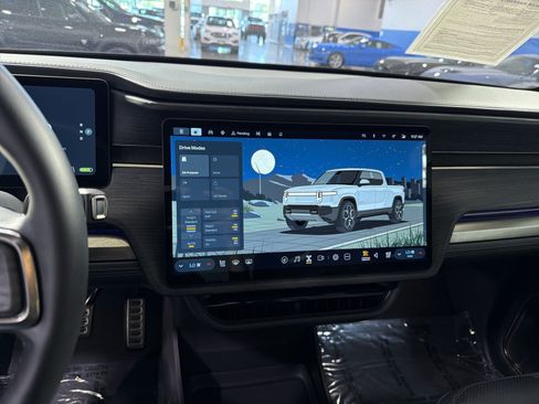 Used 2024 Rivian R1T Adventure AWD/4WD image 23
