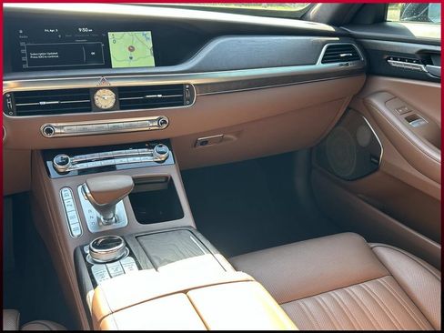 Used 2022 Genesis G90 3.3T Premium image 27