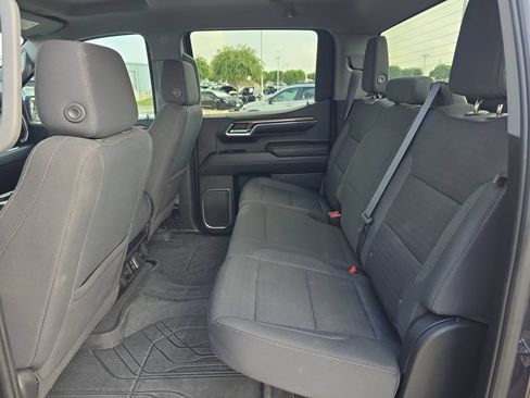 Used 2022 Chevrolet Silverado 1500 LT RWD image 11