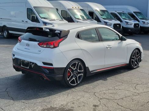Used 2022 Hyundai Veloster N FWD image 4
