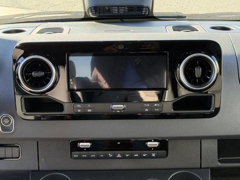 New 2026 Mercedes-Benz Sprinter 2500 image 18