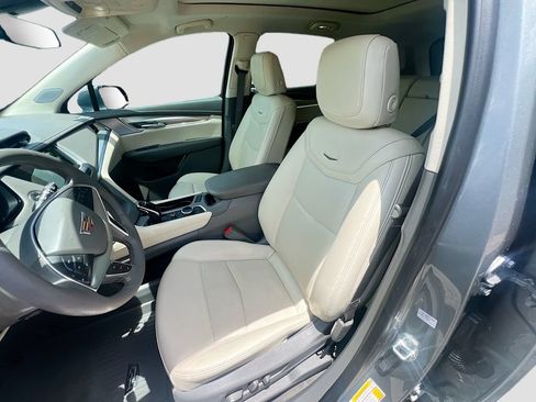 Used 2025 Cadillac XT5 Premium Luxury w/ LPO, Floor Liner Package FWD image 22