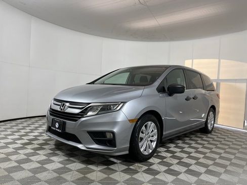 Used 2019 Honda Odyssey LX image 3