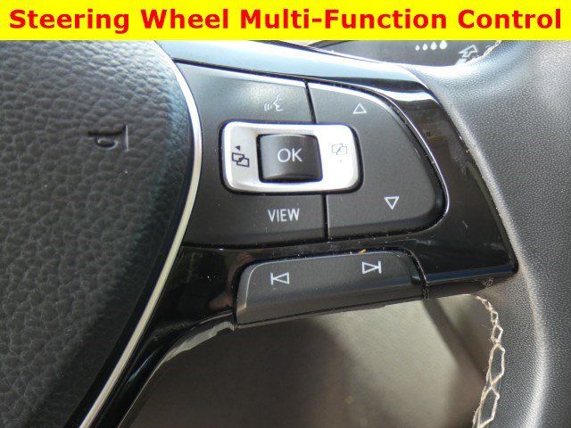 Used 2021 Volkswagen Tiguan SEL FWD image 32