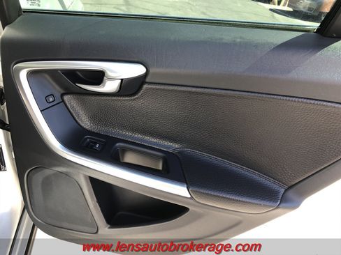 Used 2012 Volvo S60 T5 FWD image 15