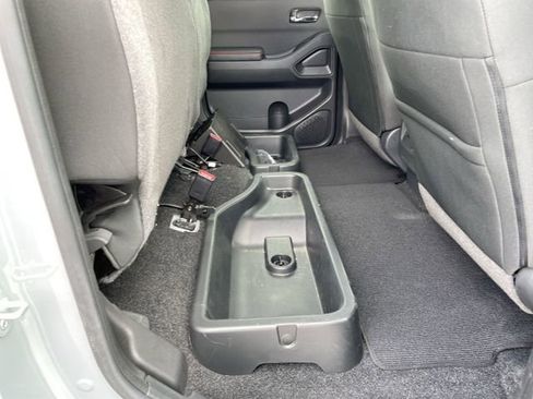 Used 2025 Nissan Frontier PRO-4X w/ Pro Convenience Package image 16