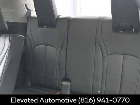 Certified 2026 INFINITI QX60 Luxe w/ Family Package AWD/4WD image 20