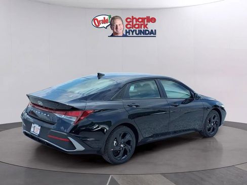 New 2026 Hyundai Elantra Sport FWD image 5