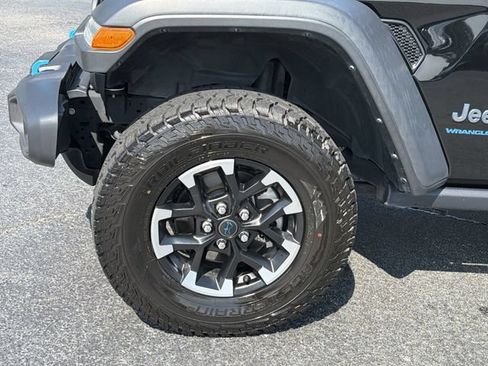 Used 2024 Jeep Wrangler Unlimited Rubicon 4xe AWD/4WD image 10