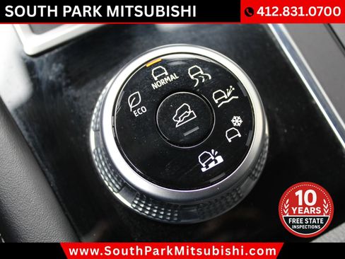 Used 2024 Mitsubishi Outlander Ralliart AWD/4WD image 27