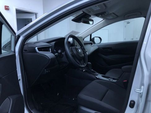 Certified 2025 Toyota Corolla LE image 10