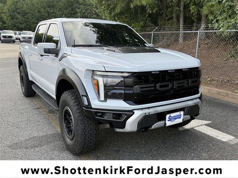 Used 2025 Ford F150 Raptor image 3