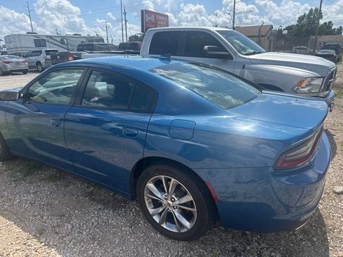 Used 2022 Dodge Charger SXT AWD/4WD image 4