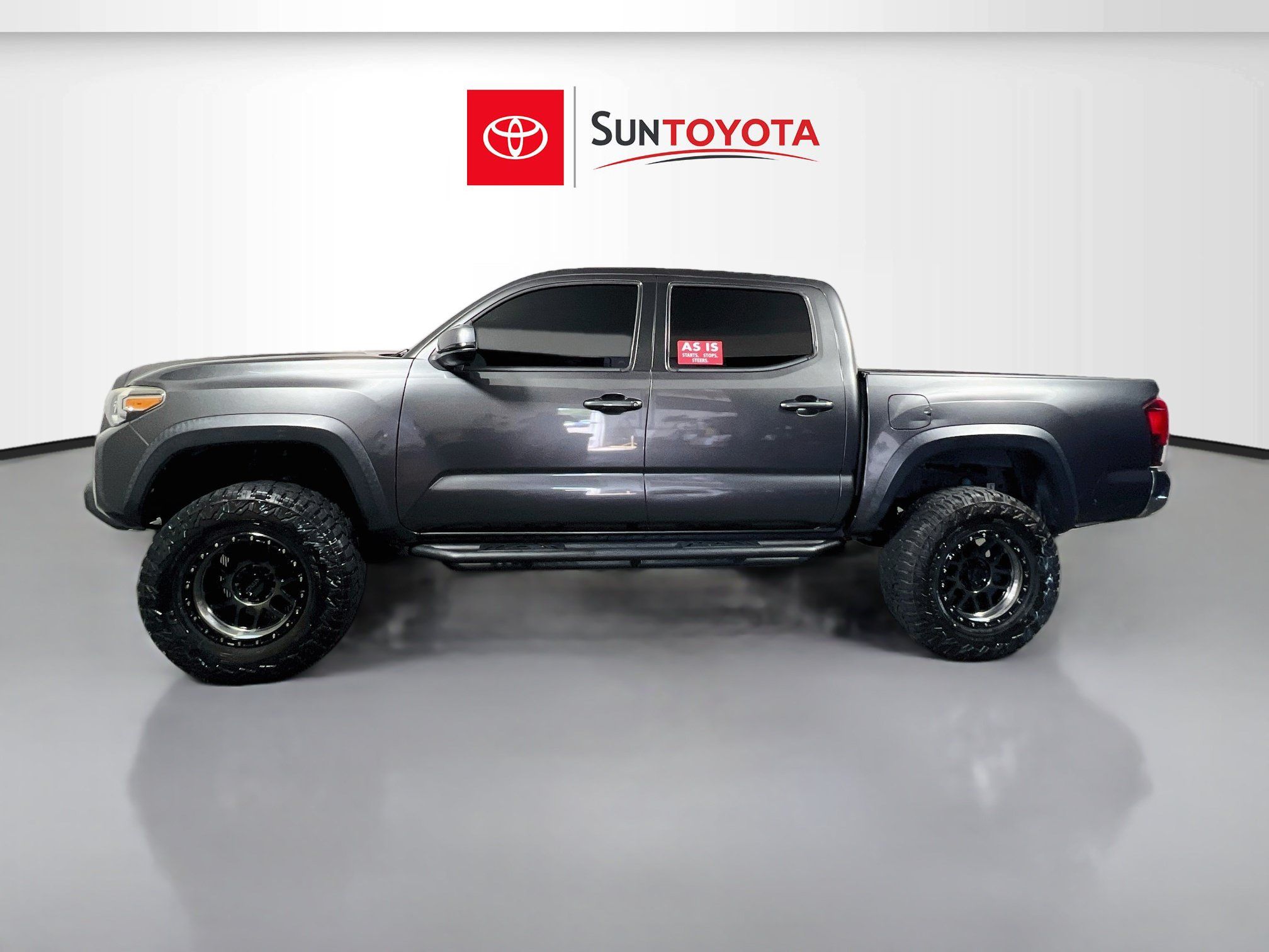 Used 2019 Toyota Tacoma TRD Off-Road AWD/4WD image 7