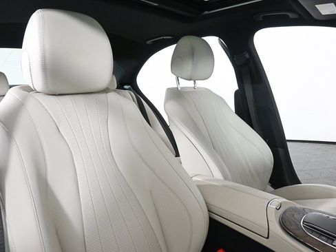 Used 2022 Mercedes-Benz E 350 Sedan image 21
