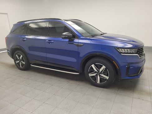 Used 2023 Kia Sorento S w/ Panoramic Sunroof Package image 11