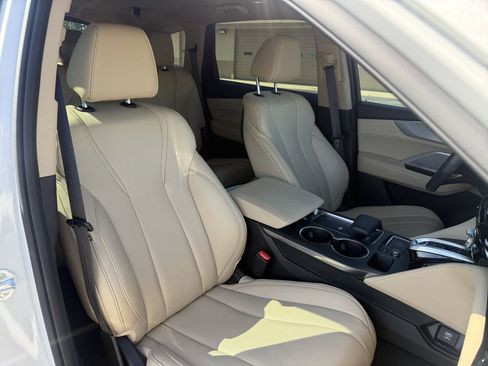 Used 2023 Acura MDX SH-AWD image 21