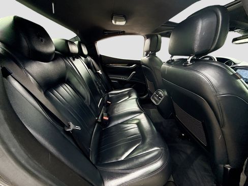 Used 2017 Maserati Ghibli image 30