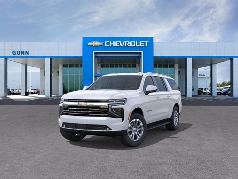 New 2026 Chevrolet Suburban LT w/ Comfort Package image 8