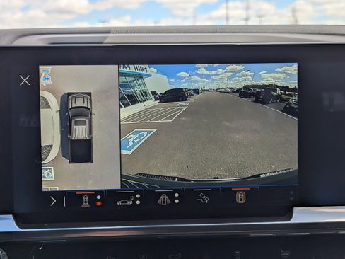 Certified 2026 Chevrolet Silverado 1500 LT w/ Safety Package image 25