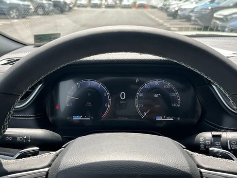 Used 2025 Jeep Grand Cherokee L Limited image 23