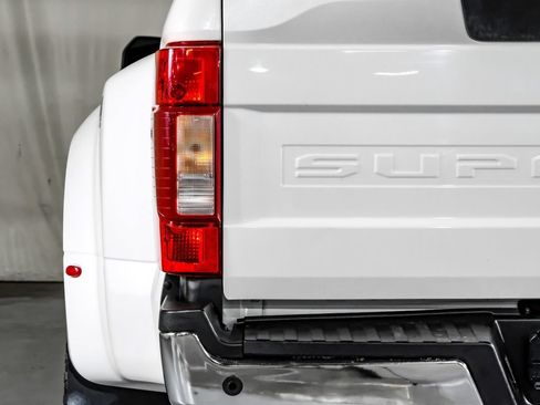 Used 2022 Ford F350 Lariat w/ Lariat Ultimate Package AWD/4WD image 41