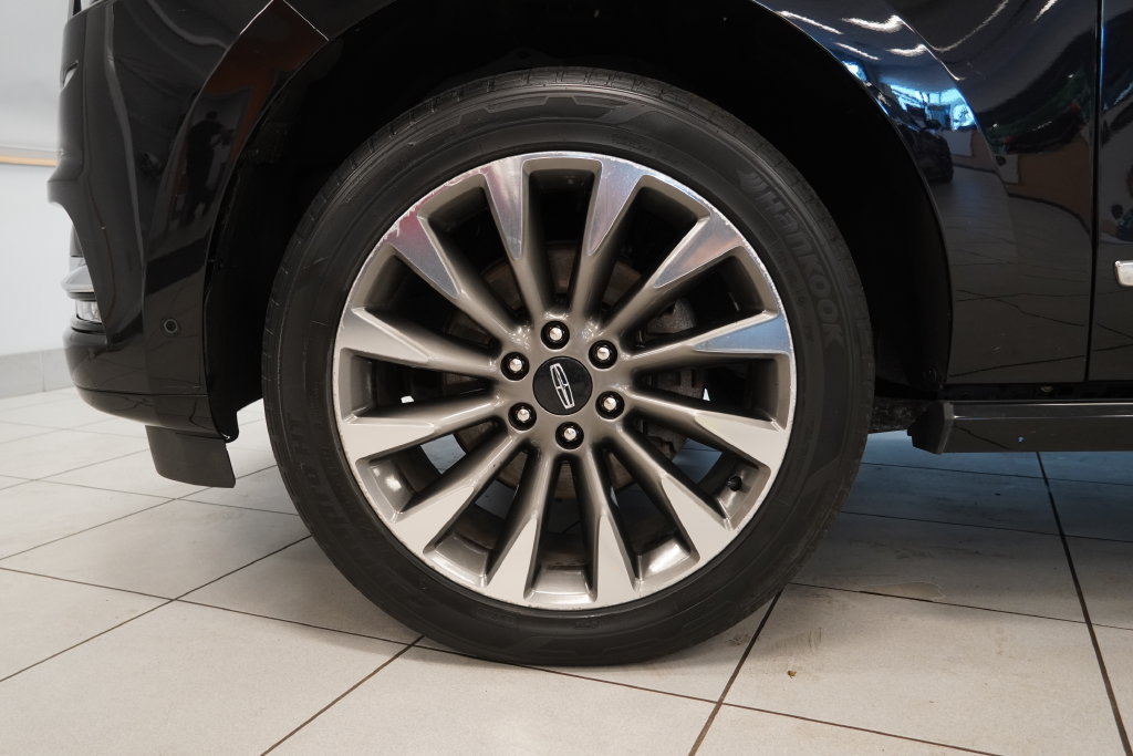 Used 2020 Lincoln Navigator L Reserve AWD/4WD image 20