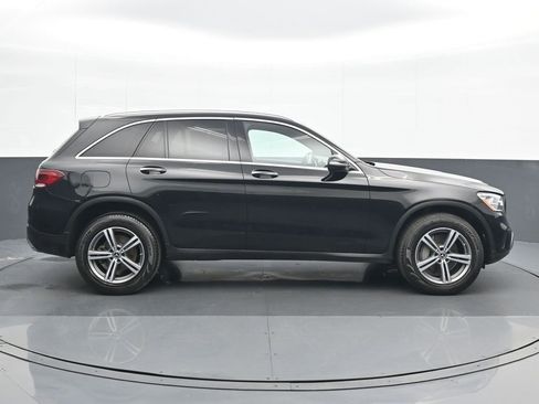 Used 2020 Mercedes-Benz GLC 300 4MATIC w/ Premium Package image 7