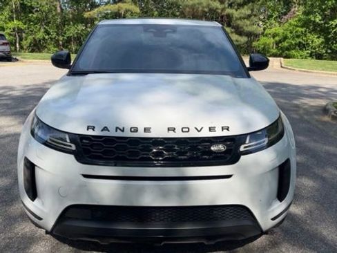 Used 2023 Land Rover Range Rover Evoque SE image 3