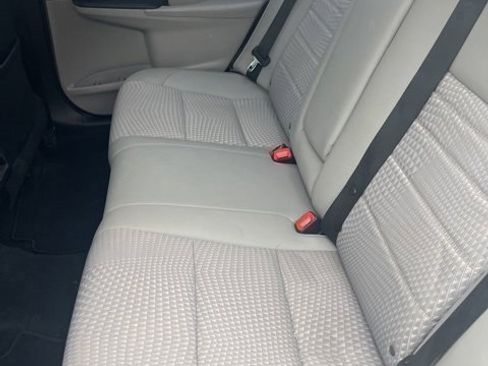 Used 2015 Toyota Camry SE image 10