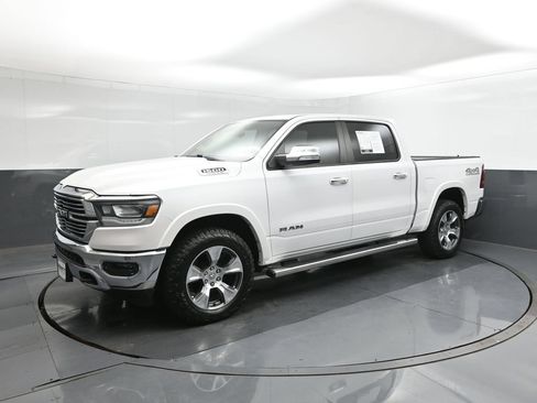 Used 2019 RAM 1500 Laramie AWD/4WD image 30