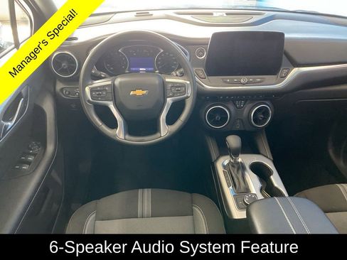 Used 2025 Chevrolet Blazer LT AWD/4WD image 5