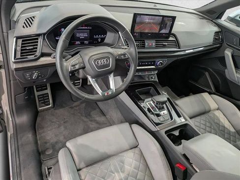 Used 2023 Audi SQ5 Premium Plus w/ Premium Plus Package image 9