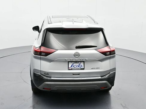 Used 2022 Nissan Rogue SV w/ SV Premium Package image 34