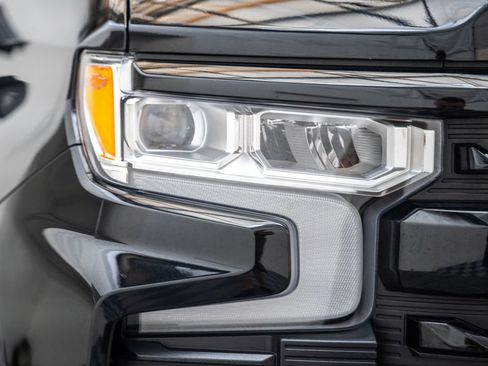 Used 2022 Chevrolet Silverado 1500 LT Trail Boss w/ Convenience Package II AWD/4WD image 14