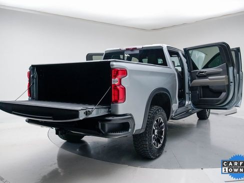 Used 2023 Chevrolet Silverado 1500 ZR2 w/ Technology Package image 34