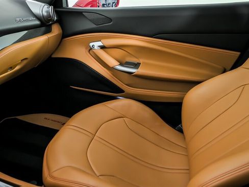 Used 2022 Ferrari F8 Tributo RWD image 39