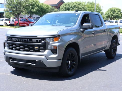 Used 2024 Chevrolet Silverado 1500 Custom RWD image 25