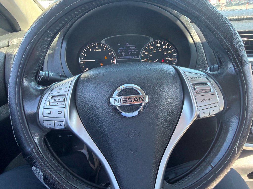 Used 2017 Nissan Altima 2.5 SV FWD image 7