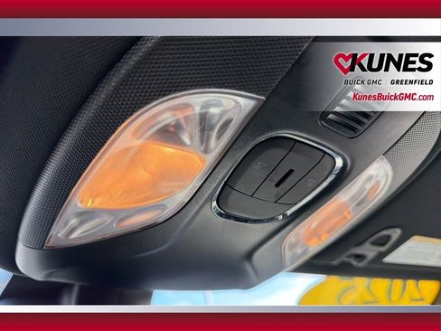 Used 2025 Jeep Compass Limited image 32