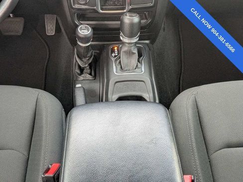 Used 2022 Jeep Wrangler Unlimited Sport AWD/4WD image 19