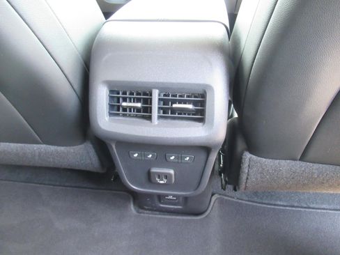 Used 2020 Chevrolet Equinox Premier FWD image 31