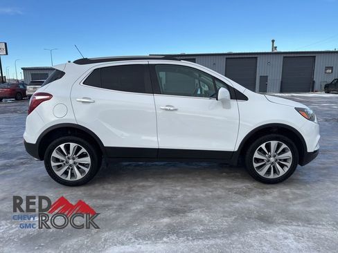 Used 2020 Buick Encore Preferred image 4
