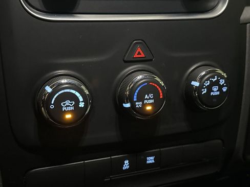 Used 2016 RAM 1500 Express AWD/4WD image 16