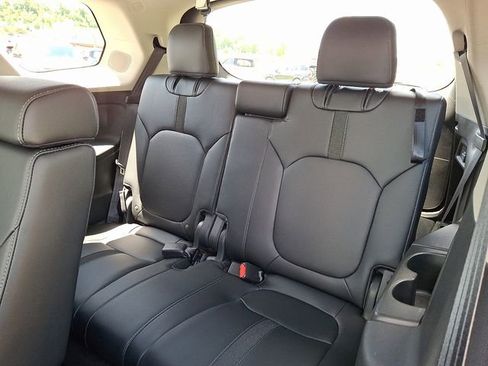 Certified 2025 Honda Pilot Touring image 25